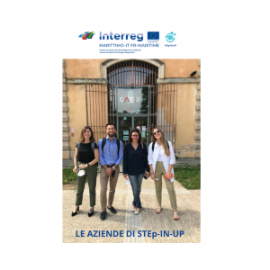 copertina con foto staff